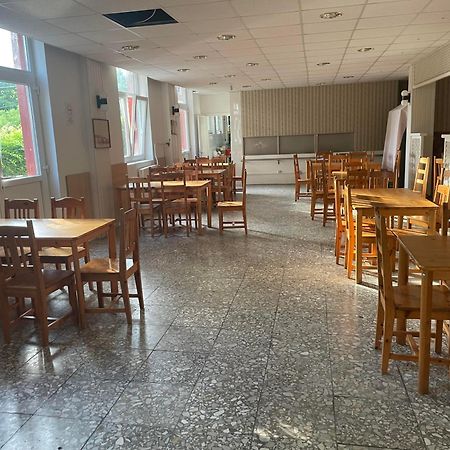 Hotel Tifani Szallo à Balatonlelle Extérieur photo